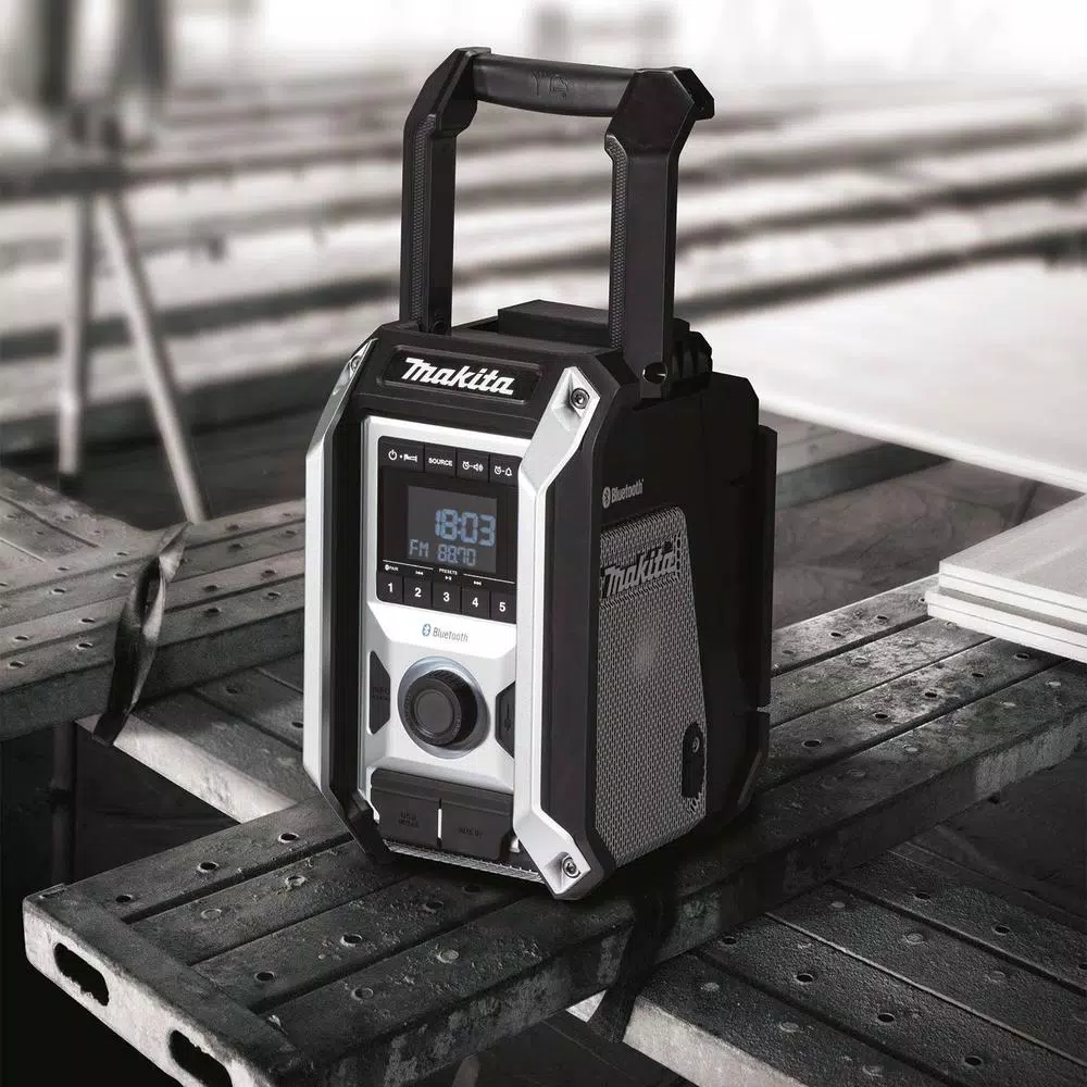 Makita XRM09B 18V LXT & 12V Max CXT Bluetooth Job Site Radio (Tool-Only)