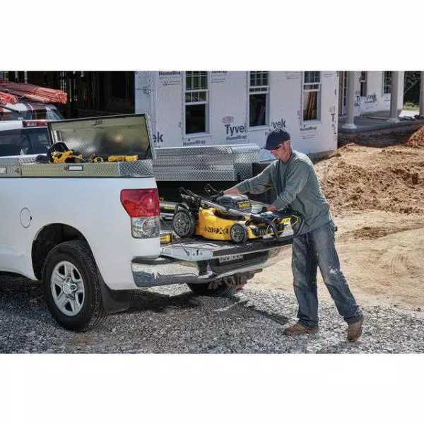 DEWALT 20 in. 20V MAX Cordless Walk Behind Push Lawn Mower with (2) 9.0 Ah Batteries and Charger