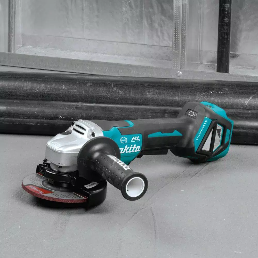 Makita 18V LXT Brushless 4-1/2"/5" Cordless Angle Grinder with Electric Brake & Variable Speed (Tool Only)