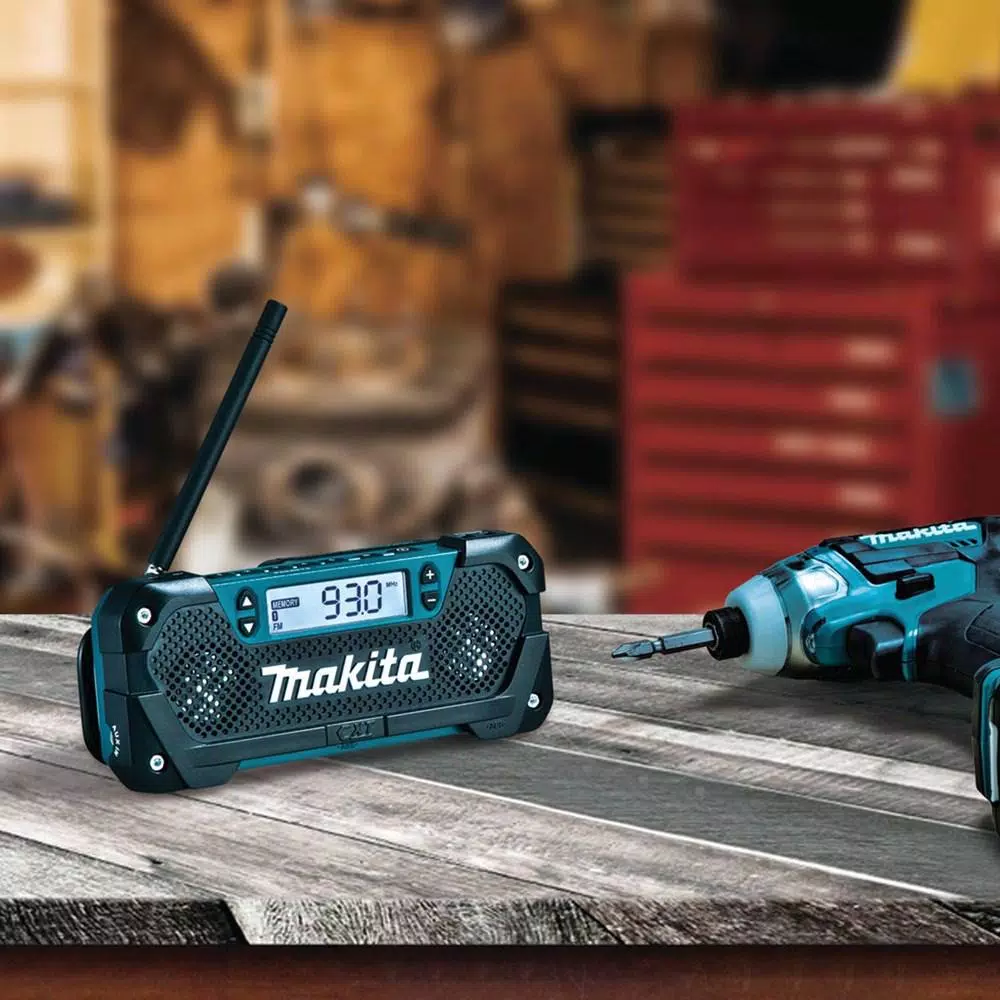 Makita 12V MAX CXT Compact Job Site Radio, MP3/iPod Compatible (Tool Only)