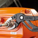 KNIPEX Pipe Gripping Pliers with Serrated Jaws and 25 Adjustment Positions thumbnail 2