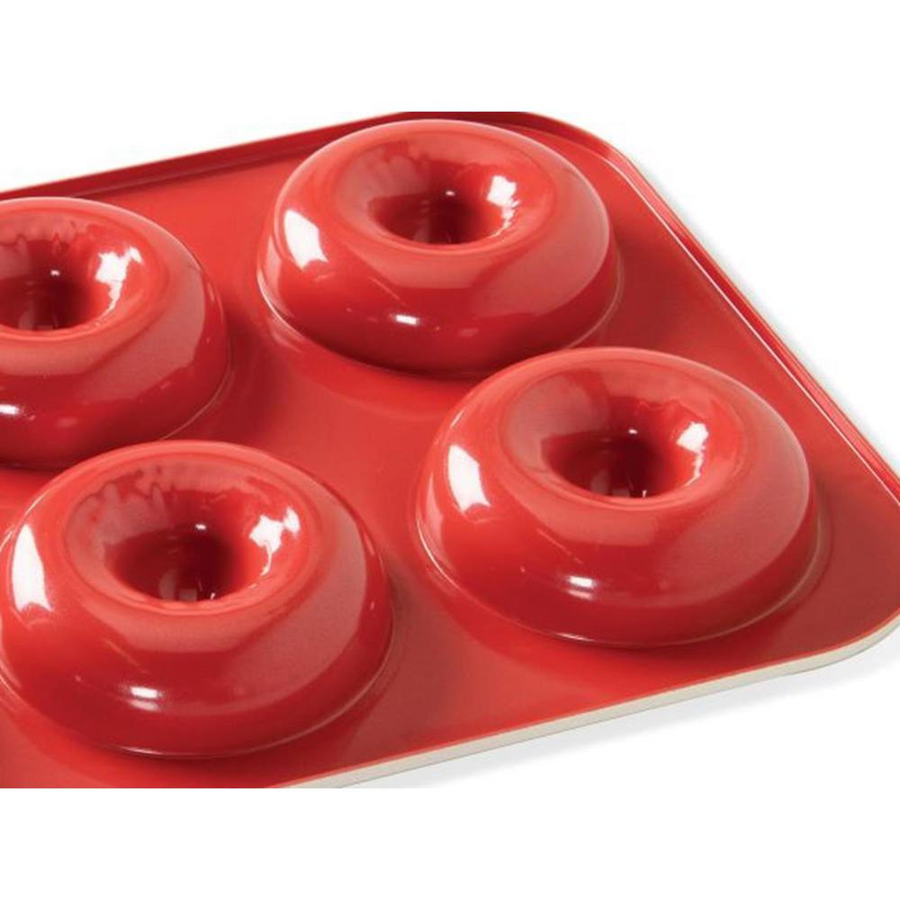 Nordic Ware Classic Donut Pan - Nonstick Aluminum Baked Donut Maker for 6 Donuts