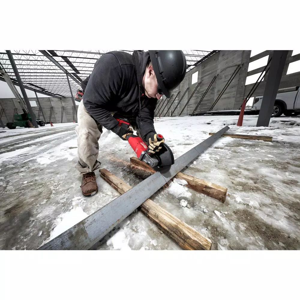 Milwaukee M18 FUEL 7-9 in. Large Angle Grinder & 4.5-5 in. Grinder Combo Kit