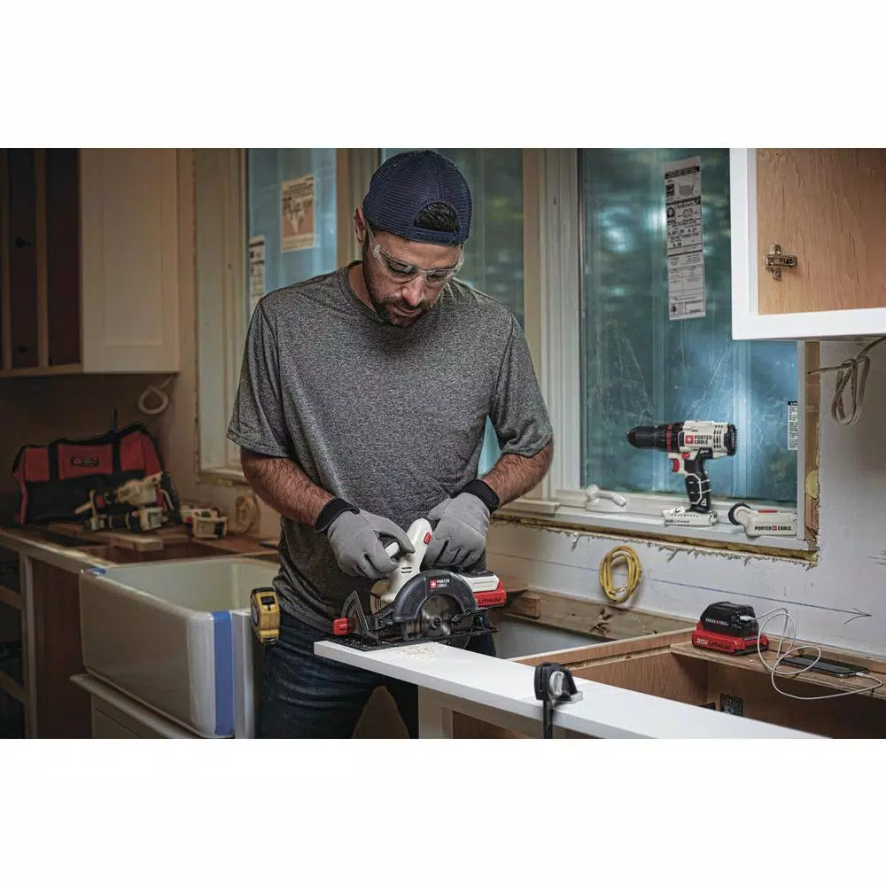 Porter-Cable 20V MAX Cordless 6-1/2 in. Circular Saw, Tool-Only