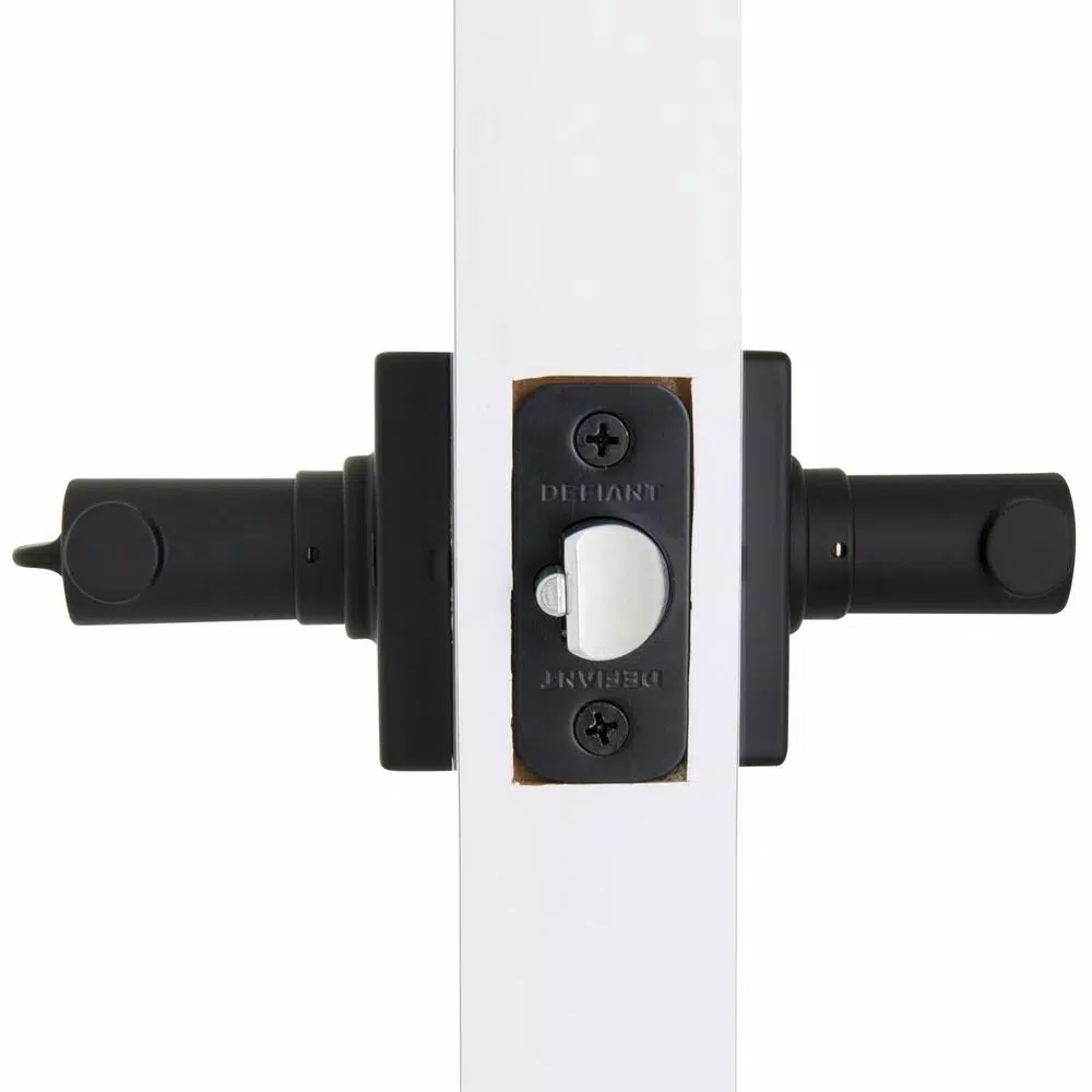 Defiant Highland Matte Black Keyed Entry Door Lever with Square Rose