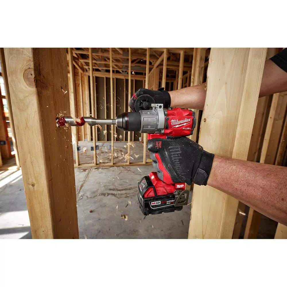 Milwaukee M18 FUEL 18V Brushless Hammer Drill and Impact Driver Combo Kit with (2) 5Ah Batteries