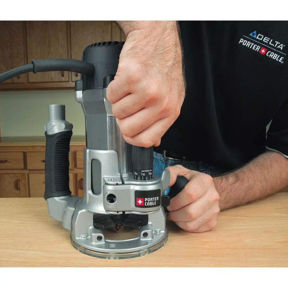 Porter-Cable 894PK 2-1/4 Peak HP Multi-Base Router Kit with GripVac Attachment