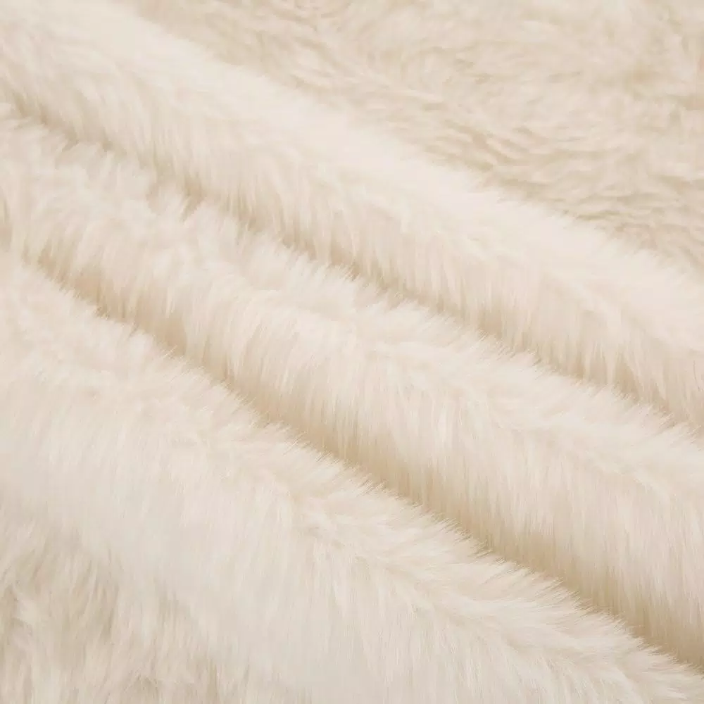 Glitzhome 48 in. White Plush Faux Fur Christmas Tree Skirt