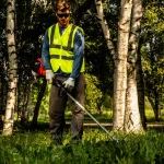 ECHO SRM-3020T 30.5 cc 2-Stroke Gas Straight Shaft String Trimmer thumbnail 3