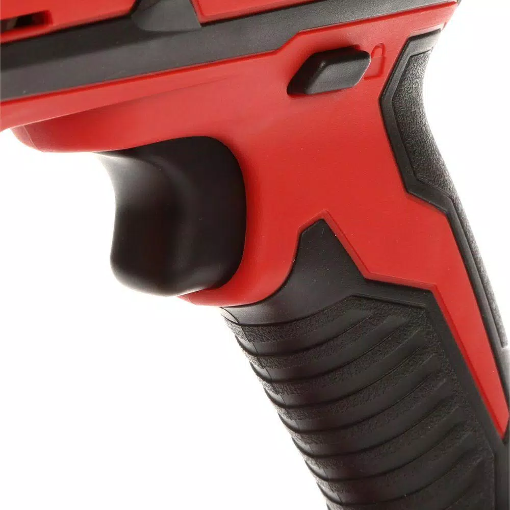 Milwaukee M18 18V Lithium-Ion 18-Gauge Double Cut Metal Shear (Tool-Only)
