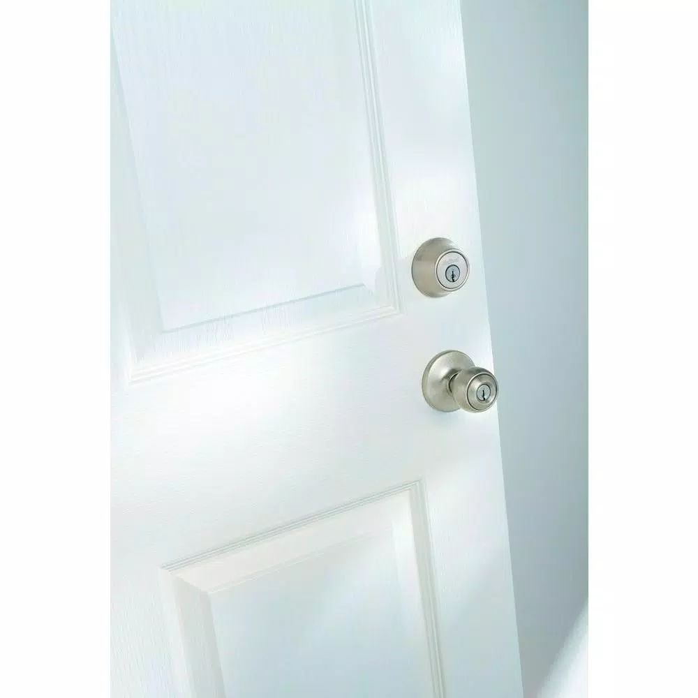Kwikset Polo Satin Nickel Entry Door Knob and Single Cylinder Deadbolt Combo Pack with Microban