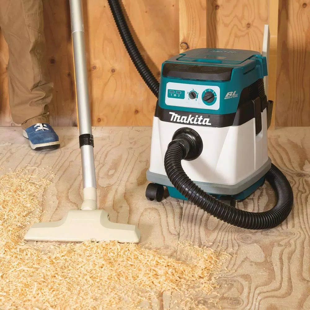 Makita 18V X2 LXT Brushless Cordless 4 Gal. Wet/Dry Vacuum (Tool-Only)