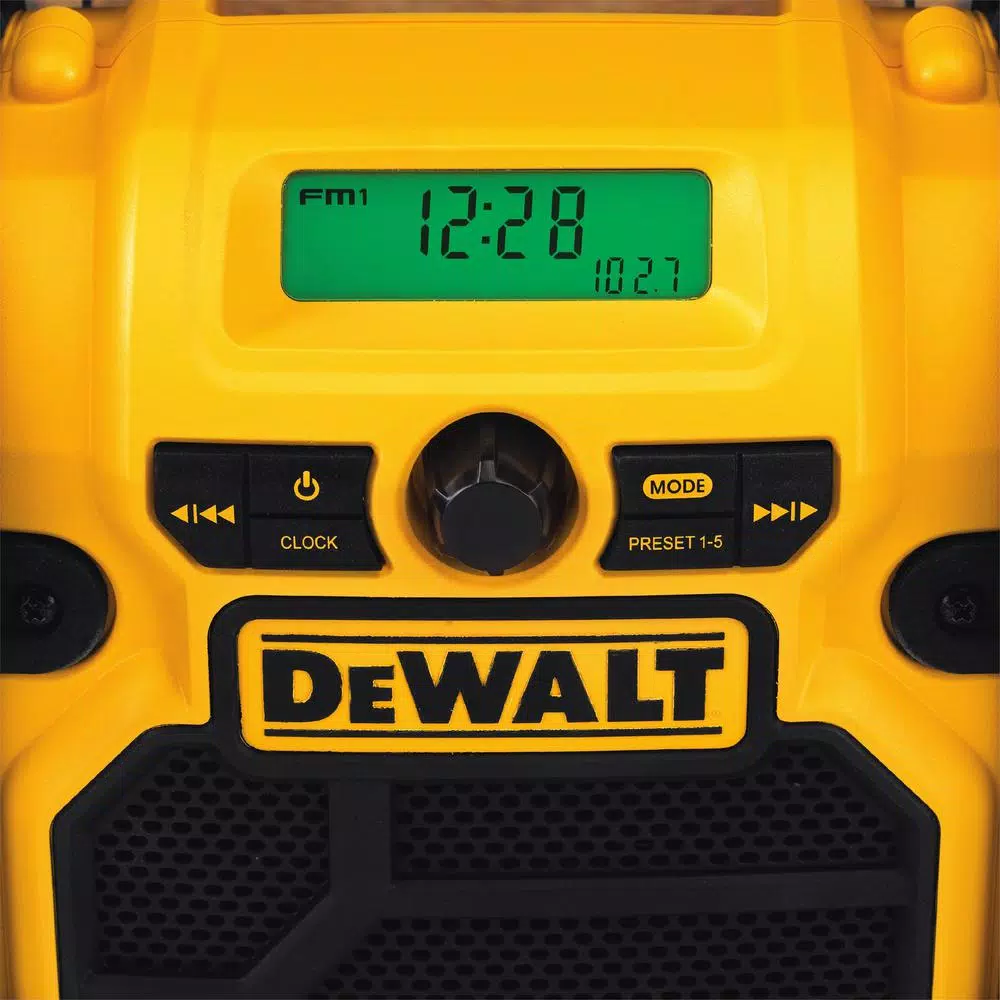 DEWALT FLEXVOLT 60V MAX Brushless 7-1/4 in. Circular Saw Kit with 6.0Ah Battery and Worksite Radio