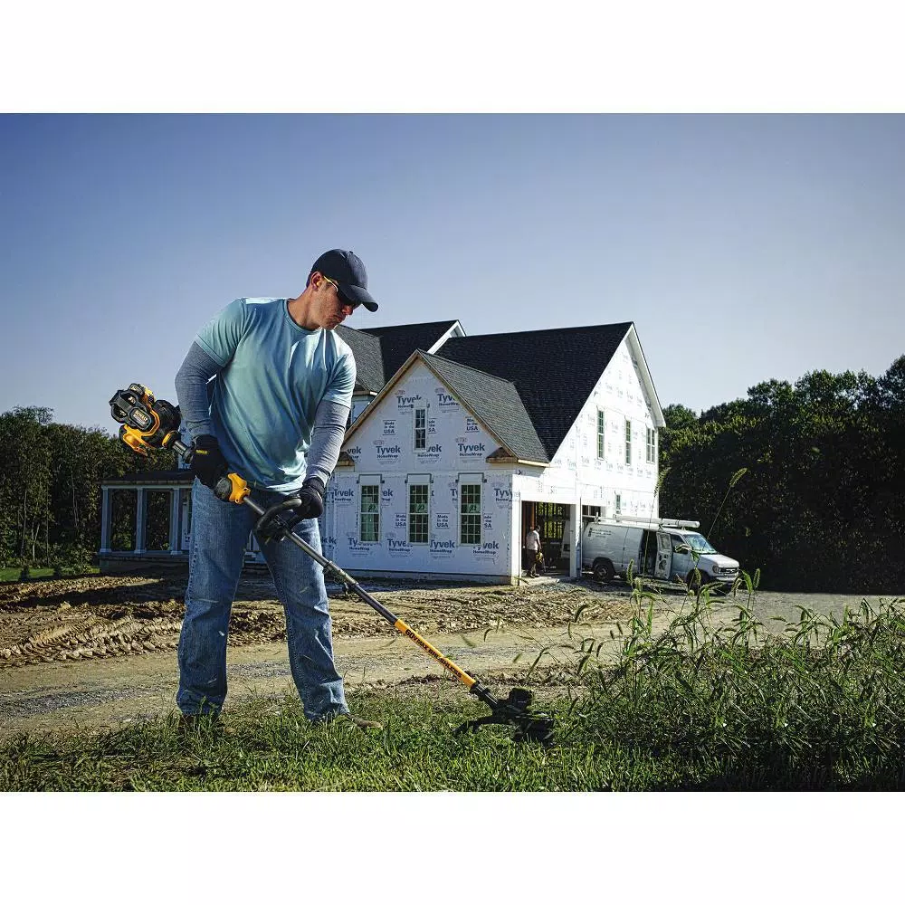 DEWALT 60V MAX FLEXVOLT Brushless Cordless String Trimmer with 3.0Ah Battery and Charger