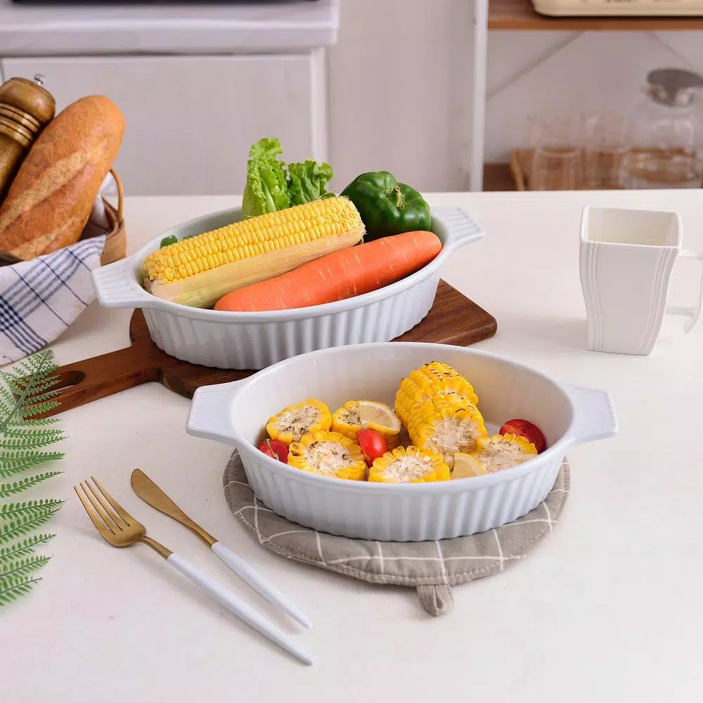 MALACASA 2-Piece White Oval Porcelain Bakeware Set, 12.75 in. and 14.5 in. Ceramic Baking Dishes