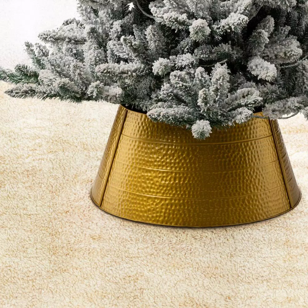 Glitzhome 26 in. Golden Hammered Metal Tree Collar with Merry Christmas Text and Lights