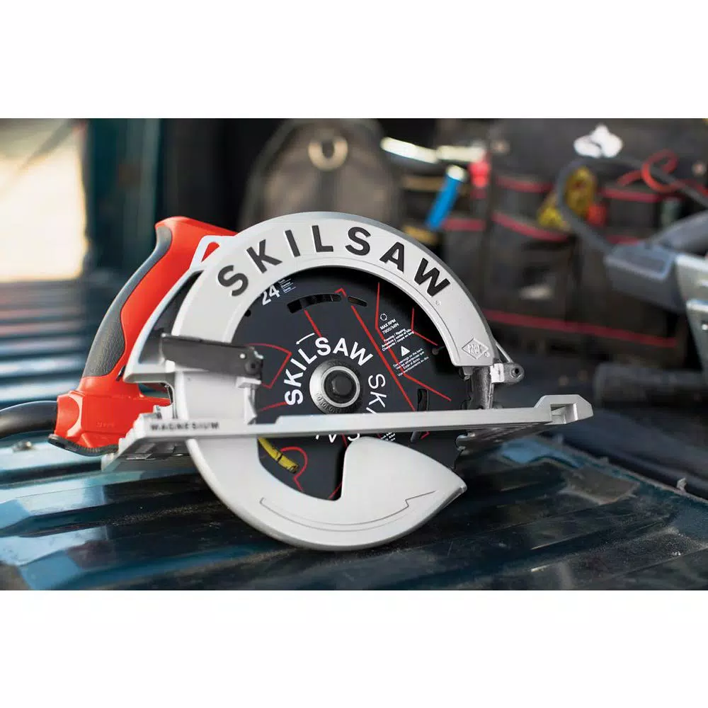 SKILSAW 15 Amp 7-1/4 in. Corded Lightweight Sidewinder Circular Saw