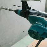 Makita 15 Amp SDS-MAX Rotary Hammer Drill with Anti-Vibration Technology (AVT) and Hard Case thumbnail 9