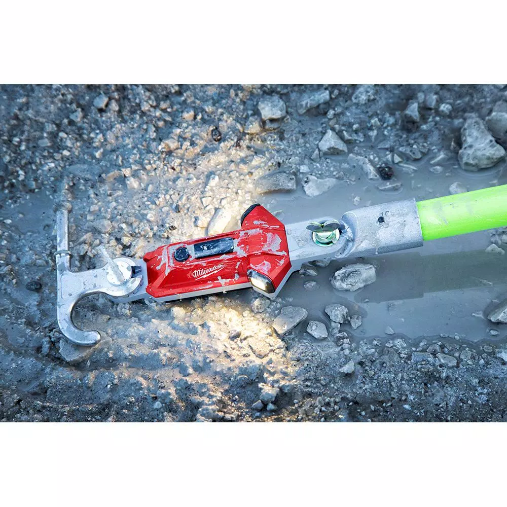 Milwaukee REDLITHIUM USB 350 Lumen LED Utility Hot Stick Flashlight