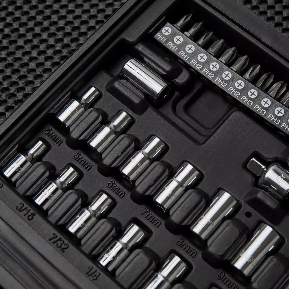 Stanley 68-Piece Mechanics Tool Set with 54-Tooth Pear Head Ratchet and 12-Point Sockets