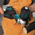 Makita 18V LXT Brushless 4-1/2"/5" Paddle Switch Angle Grinder Kit with 5.0Ah Battery thumbnail 7