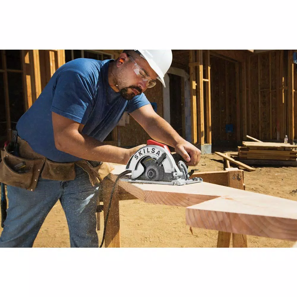 SKILSAW 15 Amp 7-1/4 in. Corded Lightweight Sidewinder Circular Saw