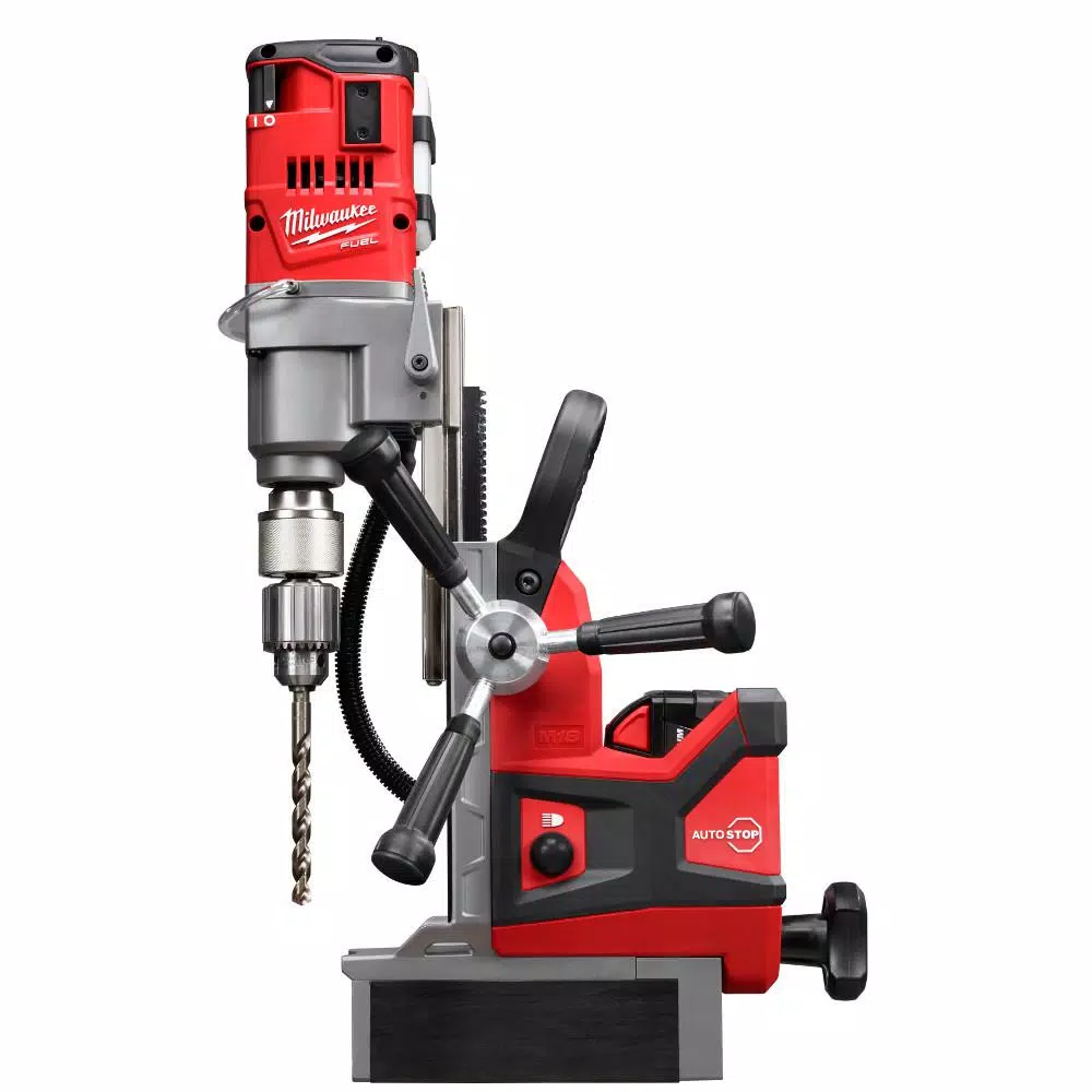 Milwaukee M18 FUEL 1-1/2 in. Lineman Magnetic Drill Kit with (2) 8.0 Ah Batteries