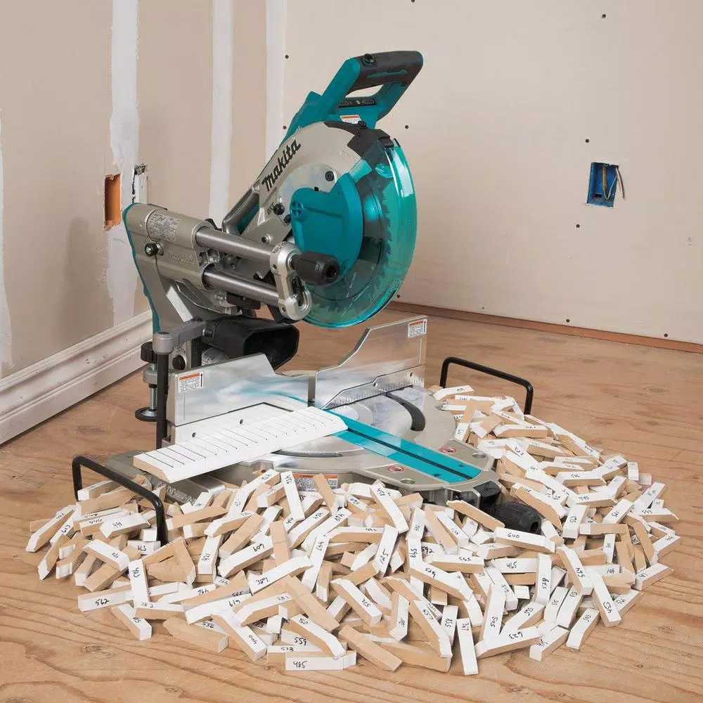 Makita 10 in. X2 LXT 36V Brushless Dual-Bevel Sliding Compound Miter Saw Kit with 2 5.0 Ah Batteries