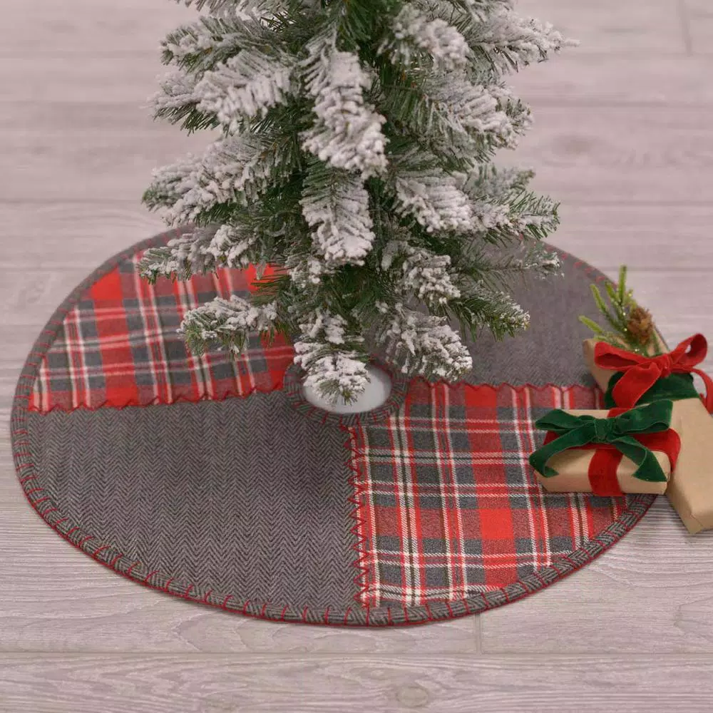 VHC Brands Anderson 21 in. Cherry Red Rustic Christmas Patchwork Mini Tree Skirt