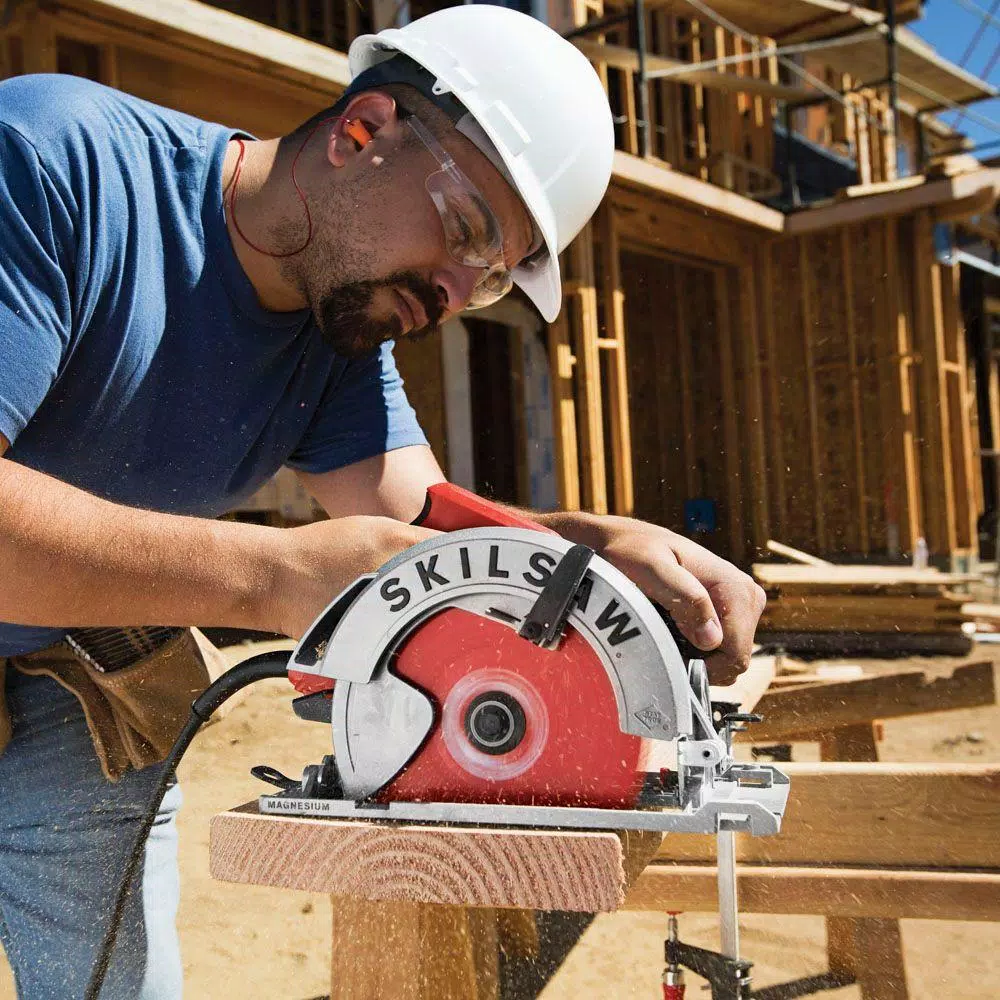 SKILSAW SPT67WM-22 7-1/4 in. 15 Amp Magnesium Sidewinder Circular Saw with Diablo Carbide Blade
