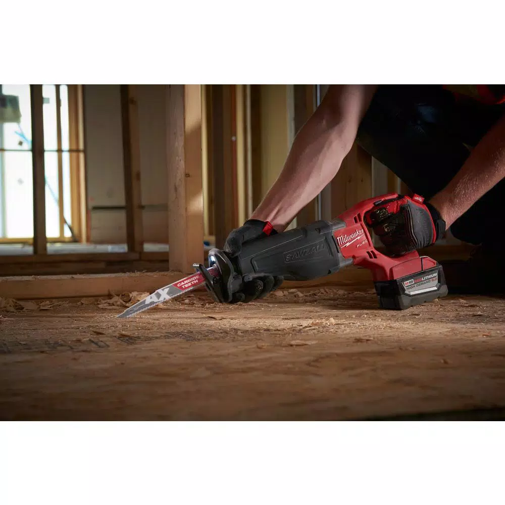Milwaukee M18 FUEL 18V Brushless Reciprocating Saw Kit with (2) 9.0Ah Batteries & Charger