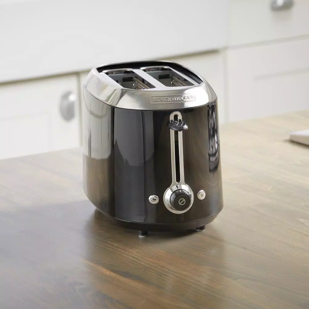 BLACK+DECKER 2-Slice Extra Wide Slot Toaster with Temperature Control, Black