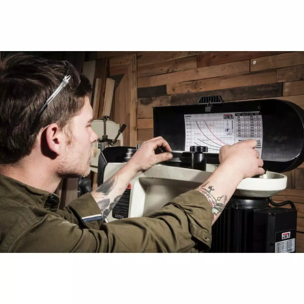 JET JDP-17 17 in. Drill Press with 3/4 HP Motor and Cast Iron Base