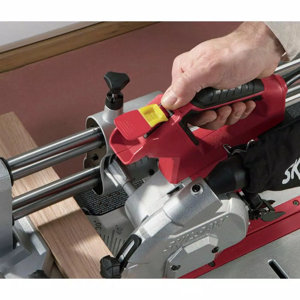 Skil 3601 7.0 Amp 4-3/8 in. Corded Flooring Saw