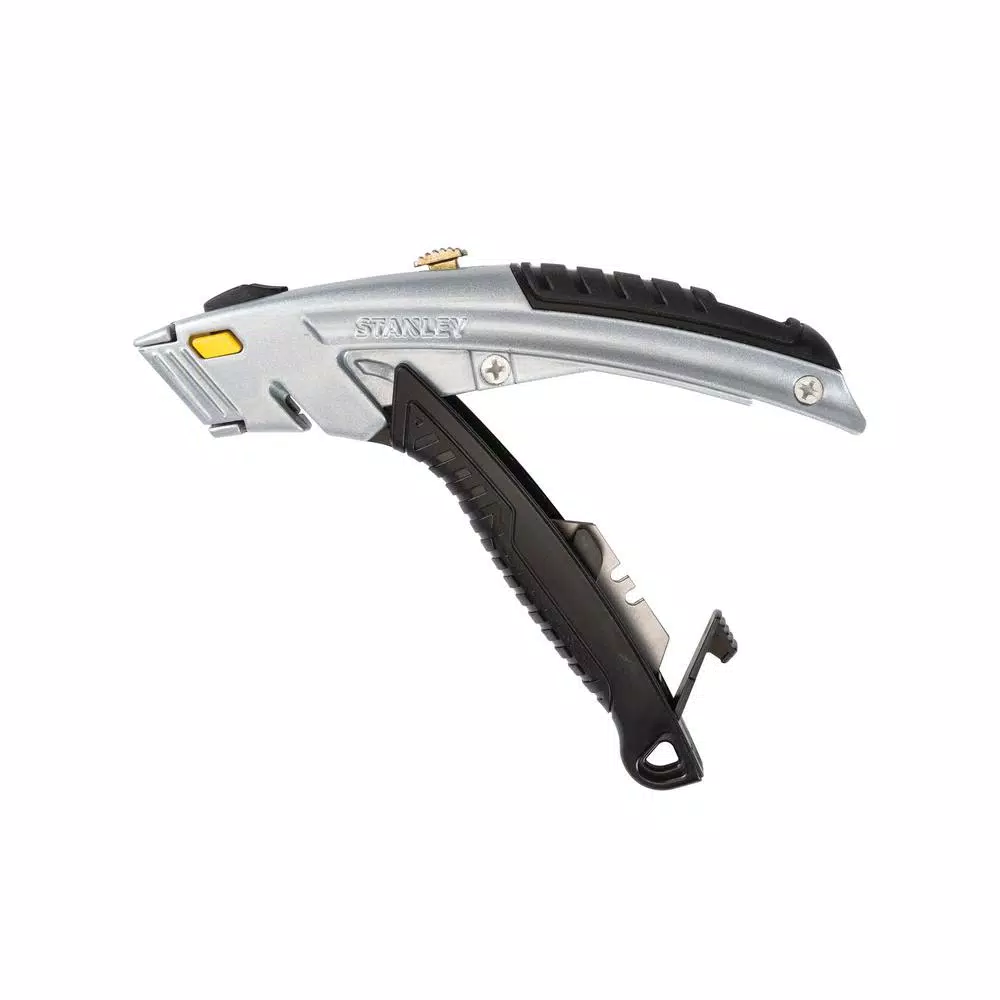 Stanley Instant Change Utility Knife with FatMax Blades and Integrated String Cutter