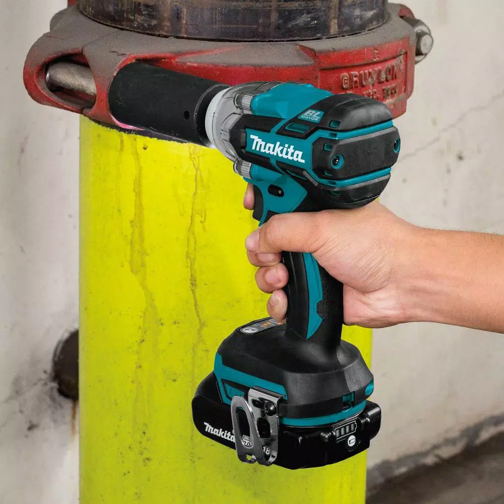 Makita 18V LXT Brushless 1/2 in. 3-Speed Impact Wrench Kit with Bonus LED Flashlight