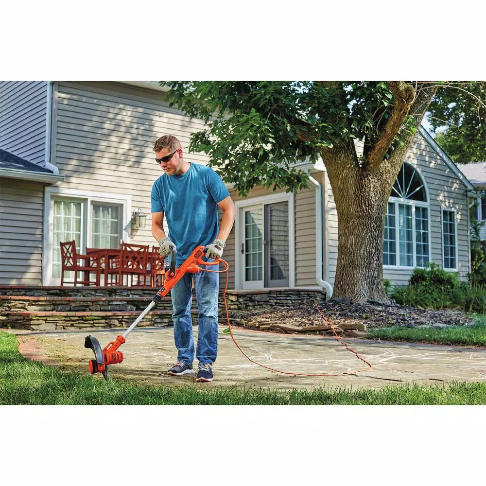 BLACK+DECKER 14 in. 6.5 Amp Corded Electric String Trimmer and Edger with Automatic Feed Spool