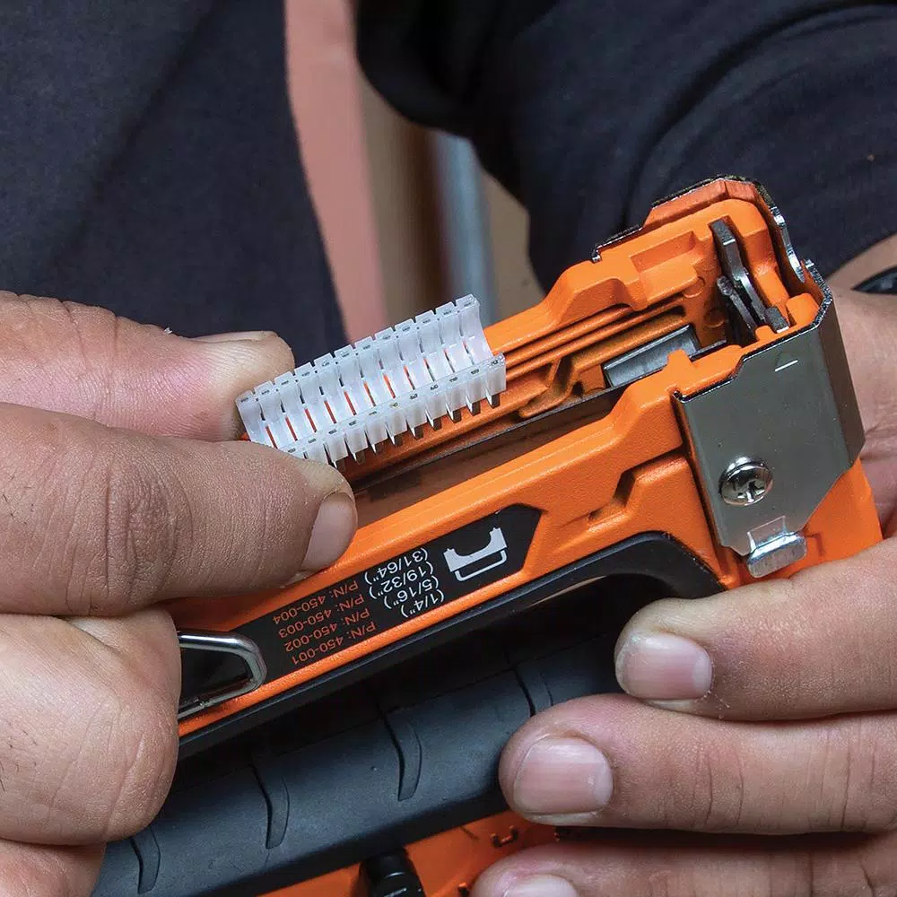 Klein Tools Cable Stapler with 300-Pack Insulated Staples for Voice, Data, Video, and NM (Romex) Cable