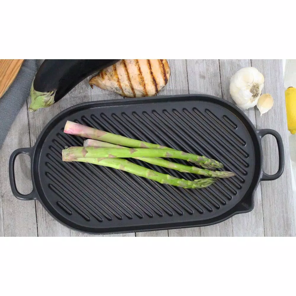 Chasseur 8 in. Enameled Cast Iron Oval Grill Pan, Black