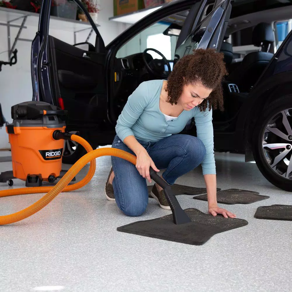 RIDGID 12 Gal. 6.0 Peak HP NXT Wet/Dry Shop Vacuum with Detachable Blower and Car Cleaning Kit