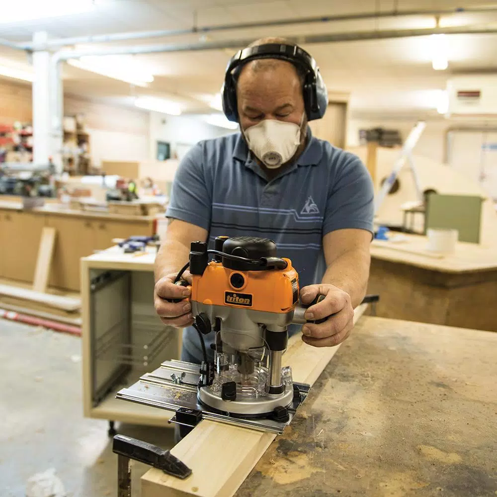 Triton 110-Volt Precision Dual Mode Router with Plunge, 2.25 HP, 13 Amp, Variable Speed