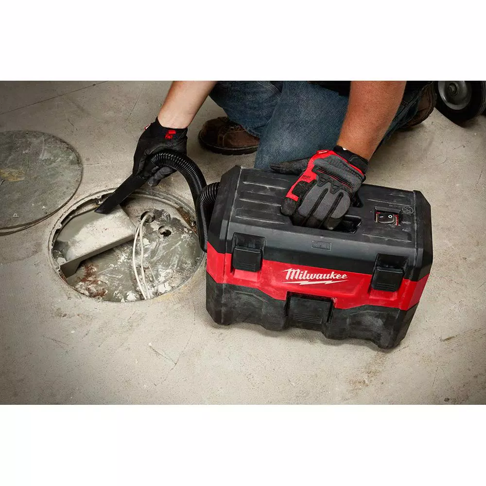 Milwaukee M18 18V Lithium-Ion Cordless Wet/Dry Vacuum & M18 Compact Vacuum 2-Tool Combo Kit