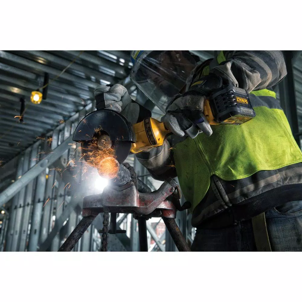 DEWALT FLEXVOLT 60V MAX Brushless 4-1/2 in. Angle Grinder Kit with (2) 6.0Ah Batteries & Bonus Reciprocating Saw