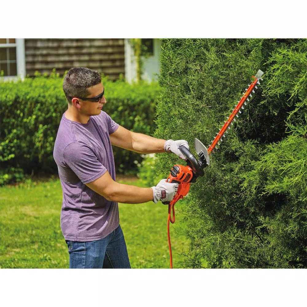BLACK+DECKER SAWBLADE 22 in. Corded Electric Hedge Trimmer, 4 Amp