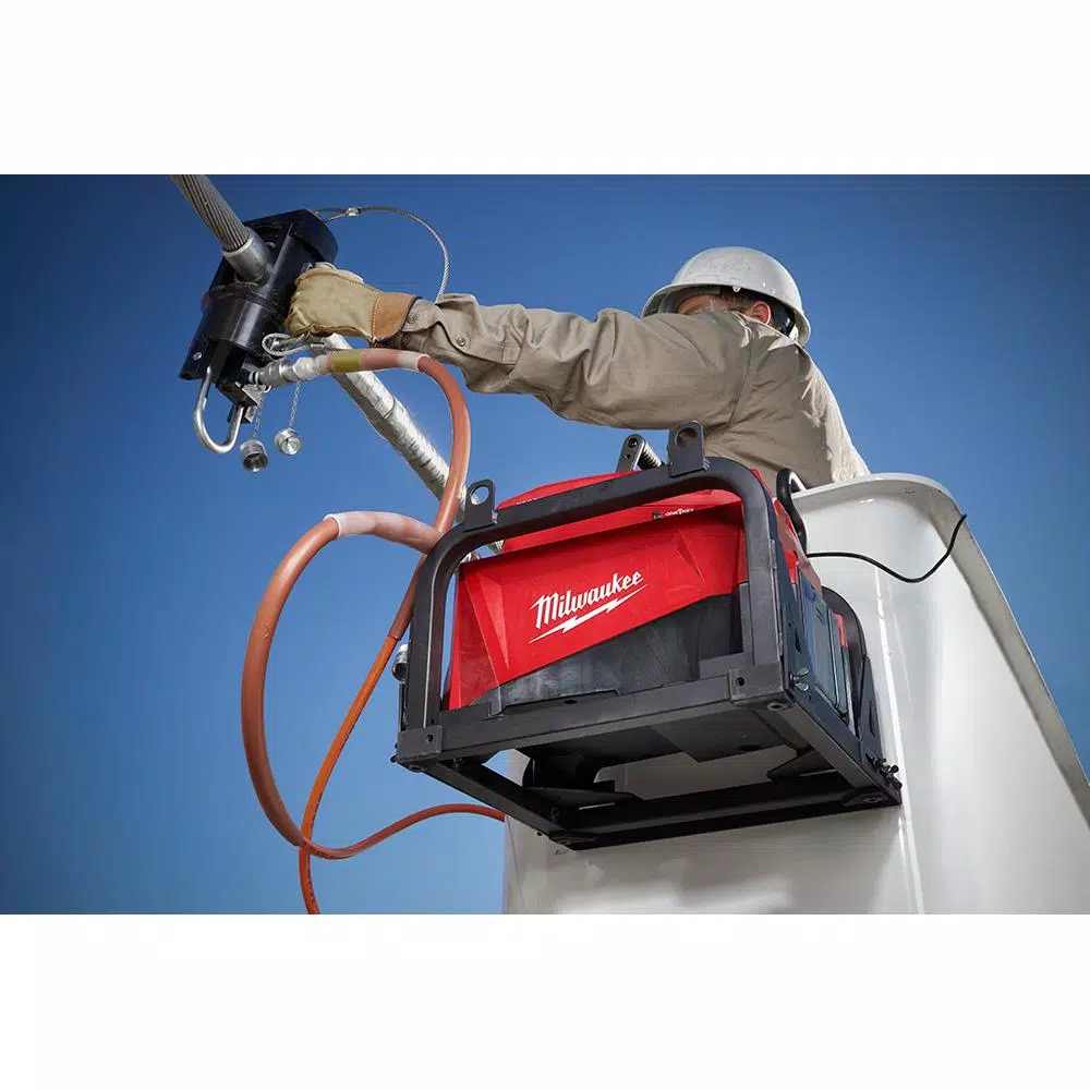 Milwaukee 6 ft. Controller Extension for M18 FORCE LOGIC 10,000 PSI Hydraulic Pump