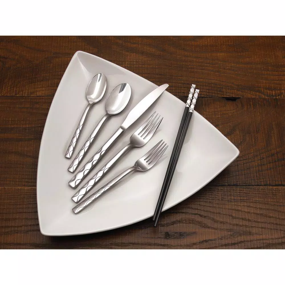 Oneida Shui 18/0 Stainless Steel Dinner Knives, 12-Piece Set