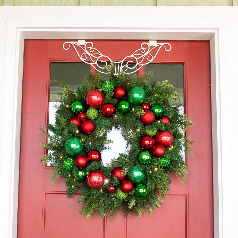 Village Lighting Company 30 in. Pre-Lit LED Christmas Cheer Wreath with 50 Warm White Lights and Remote Control