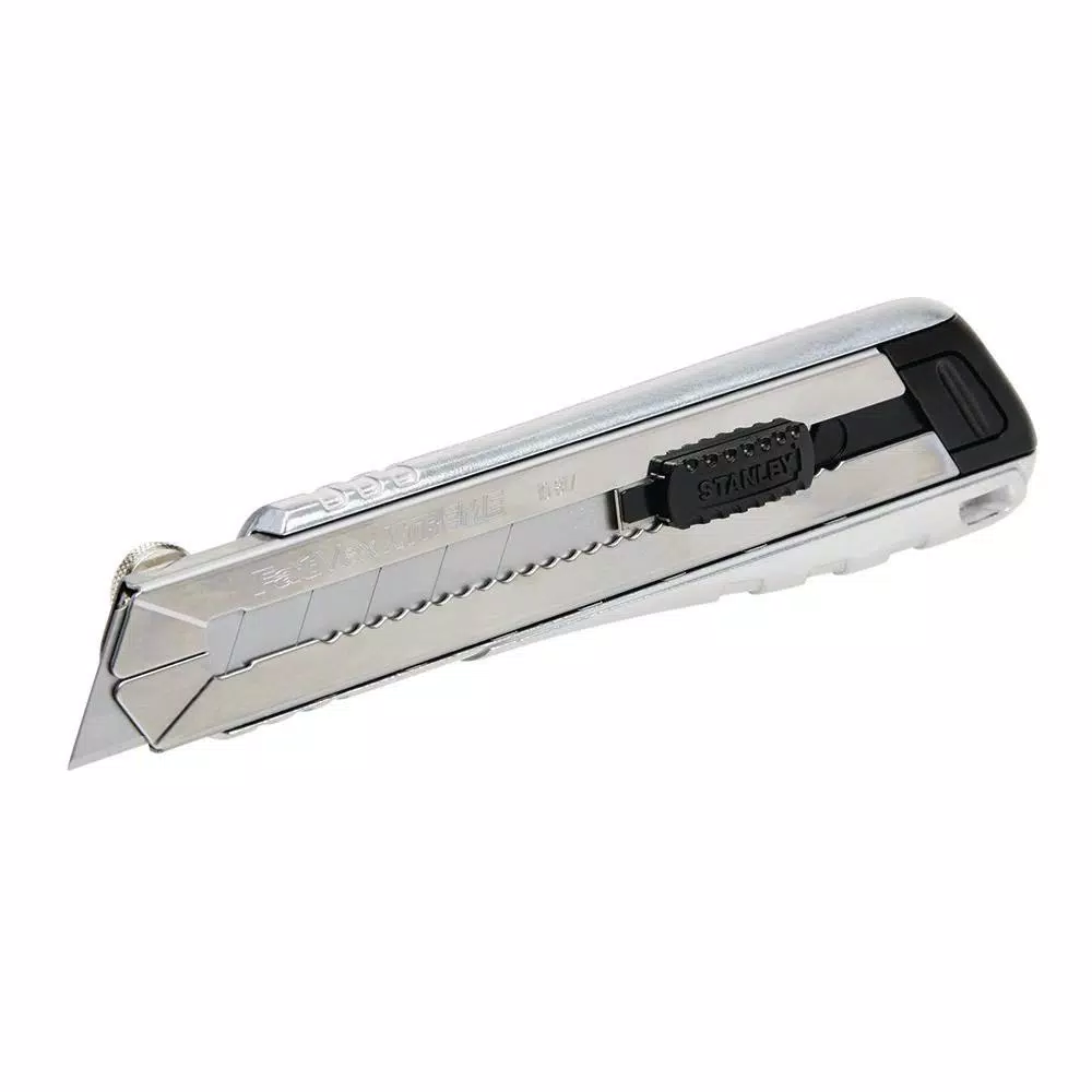 Stanley Xtreme 25 mm Snap-Off Ratcheting Knife with Die-Cast Metal Handle