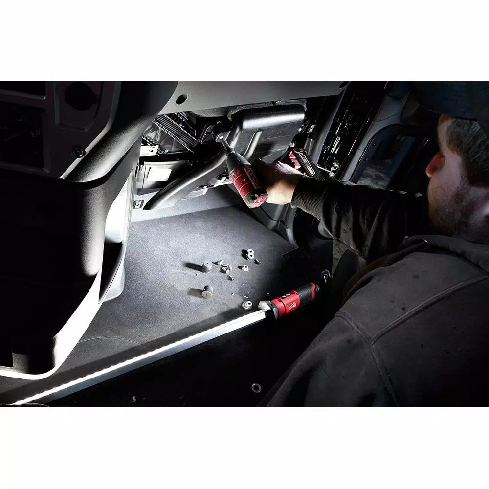 Milwaukee M12 12V Lithium-Ion Cordless LED Underhood Light (Tool-Only)