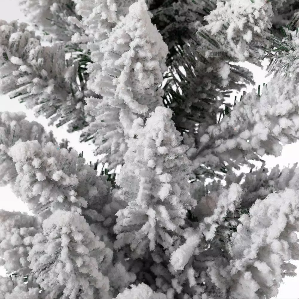 Glitzhome 9 ft. Pre-Lit Snow Flocked Artificial Christmas Garland with Warm White LED Lights and Pine Cones